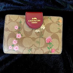 Women’s Coach- small brown floral wallet
